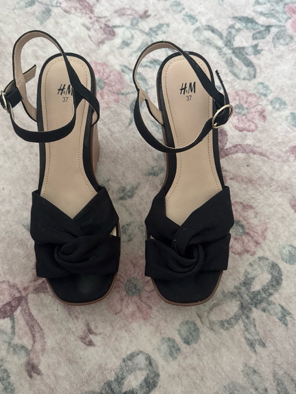 H&M Black Knotted Front Wedge Slingbacks